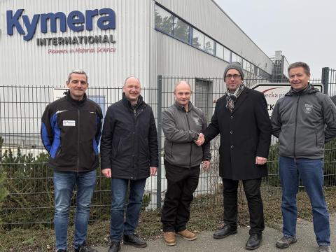 Gruppenbild von der Spendenübergabe